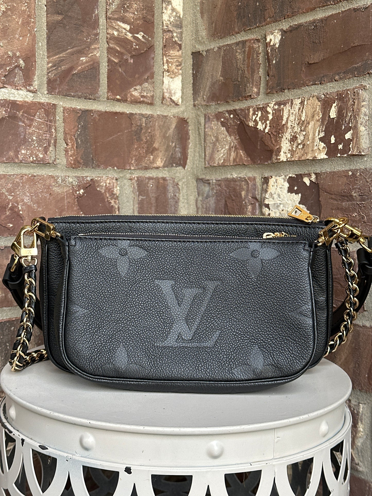 Louis Vuitton Multi Pochette Accessoires Monogram Empreinte Giant 943456
