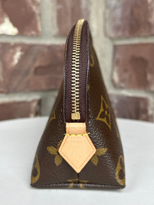 Louis Vuitton Cosmetic Monogram Pouch 85567