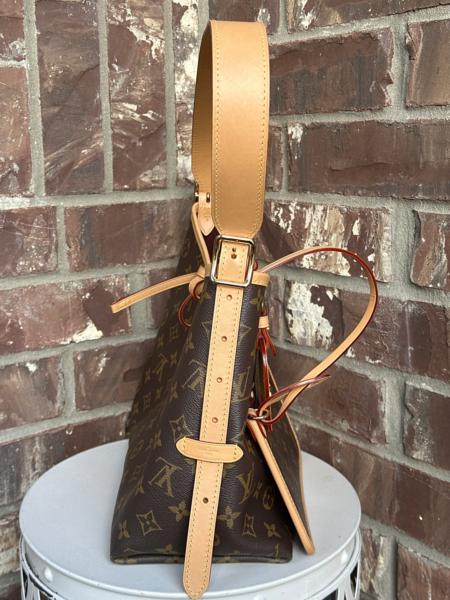 Louis Vuitton CarryAll Hobo Monogram Canvas PM 79989