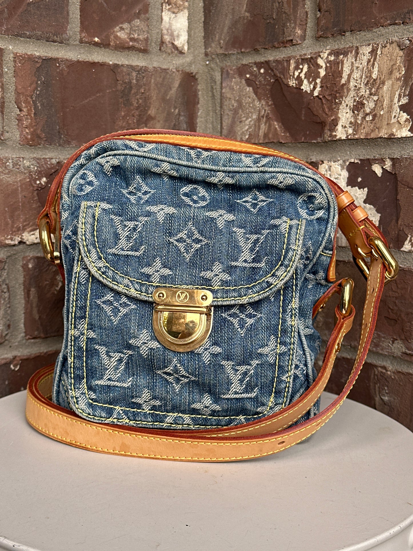 Louis Vuitton Camera Bag Monogram Denim 31179