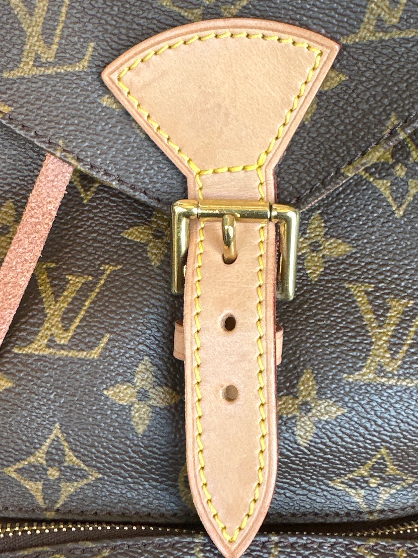 Louis Vuitton Vintage Montsouris Backpack Monogram Canvas MM 82323