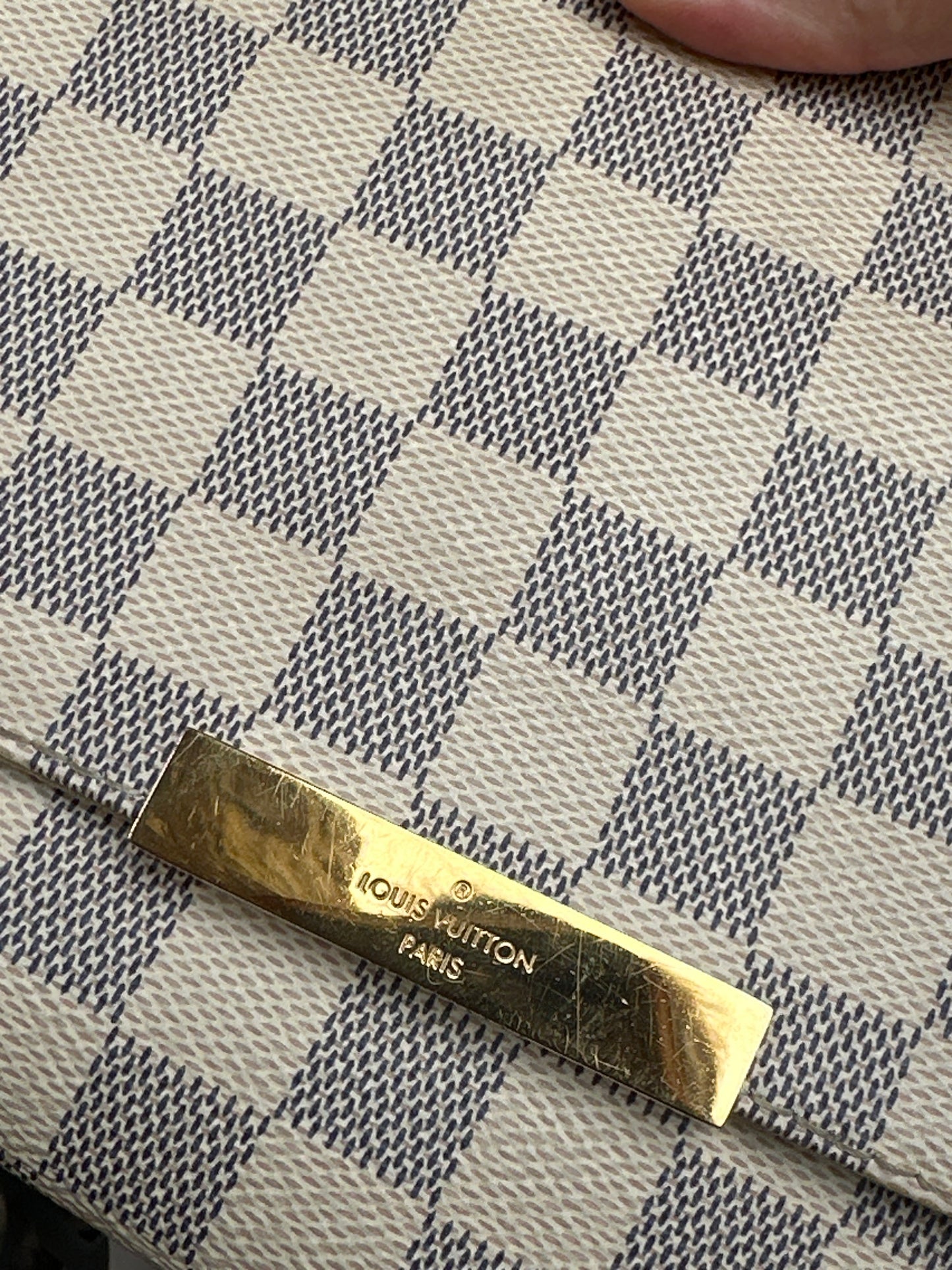 Louis Vuitton Favorite Handbag Damier MM 76890
