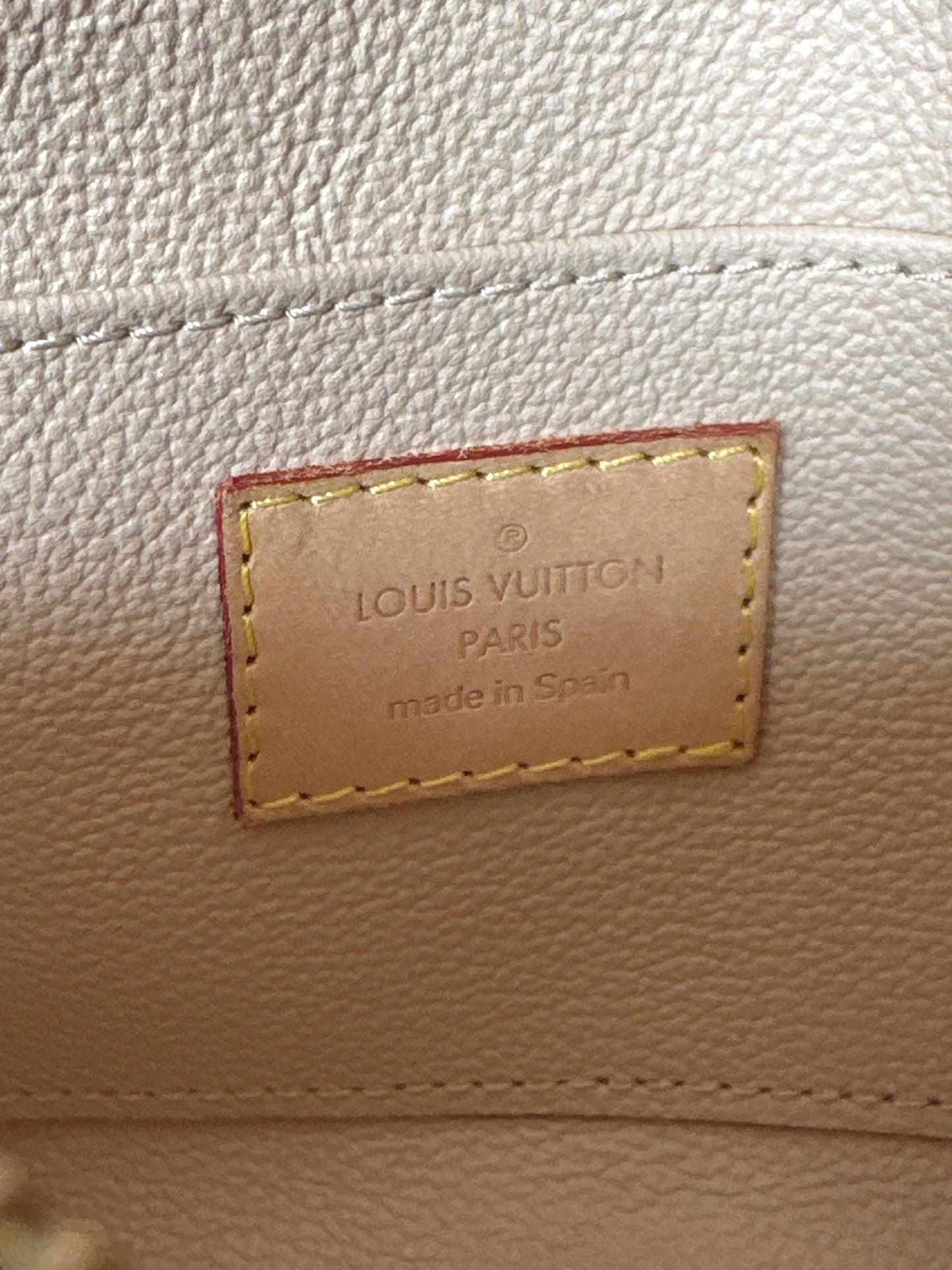 Louis Vuitton Cosmetic Monogram Pouch 85567