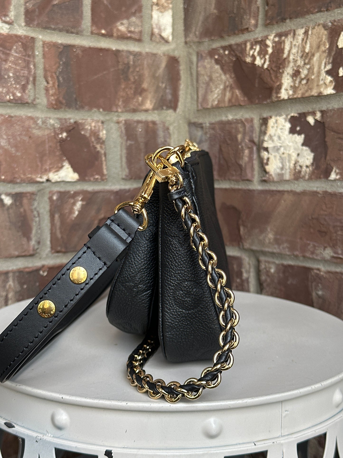 Louis Vuitton Multi Pochette Accessoires Monogram Empreinte Giant 943456