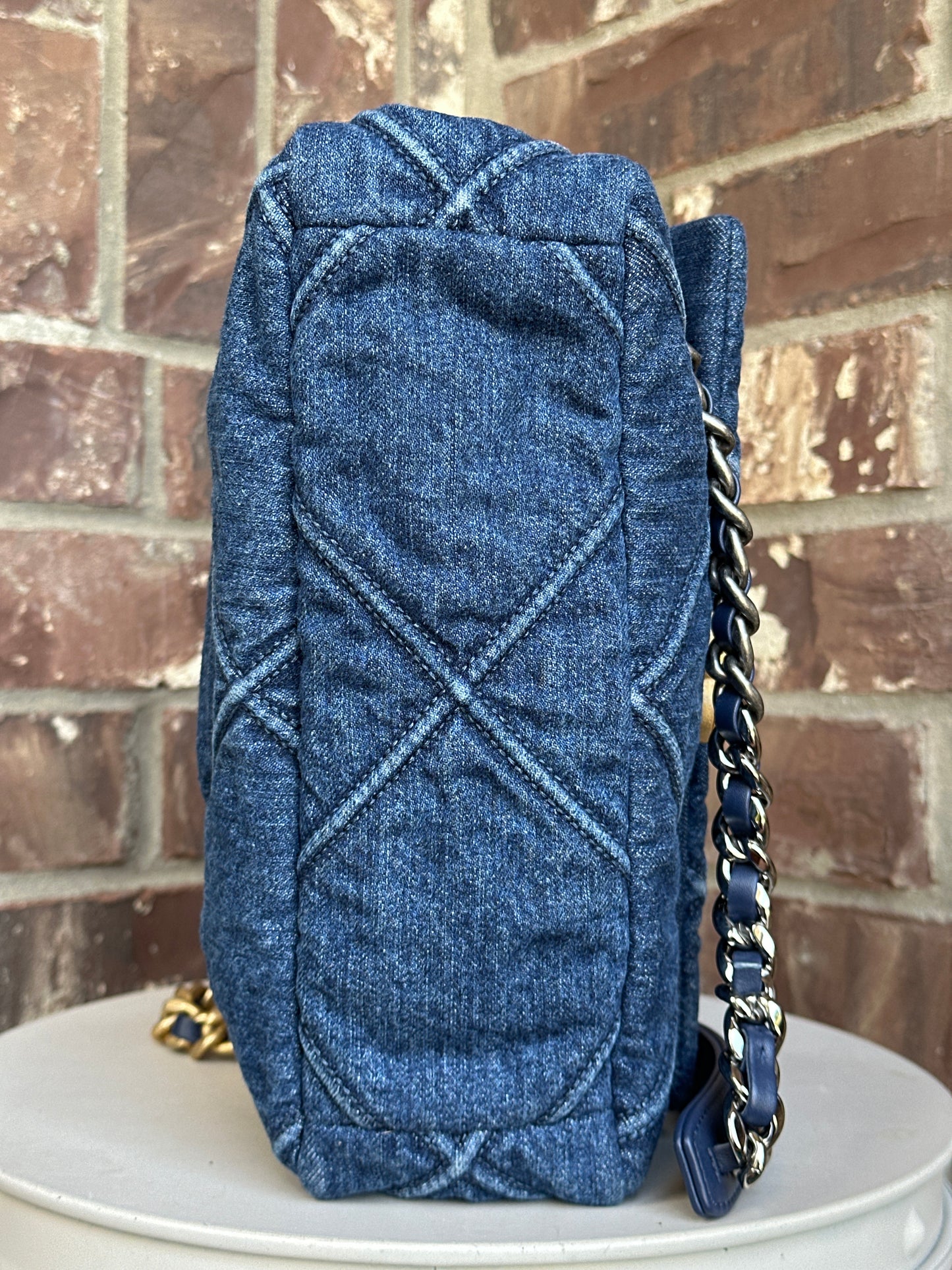 Chanel 19 Flap Bag Quilted Denim Medium 54123