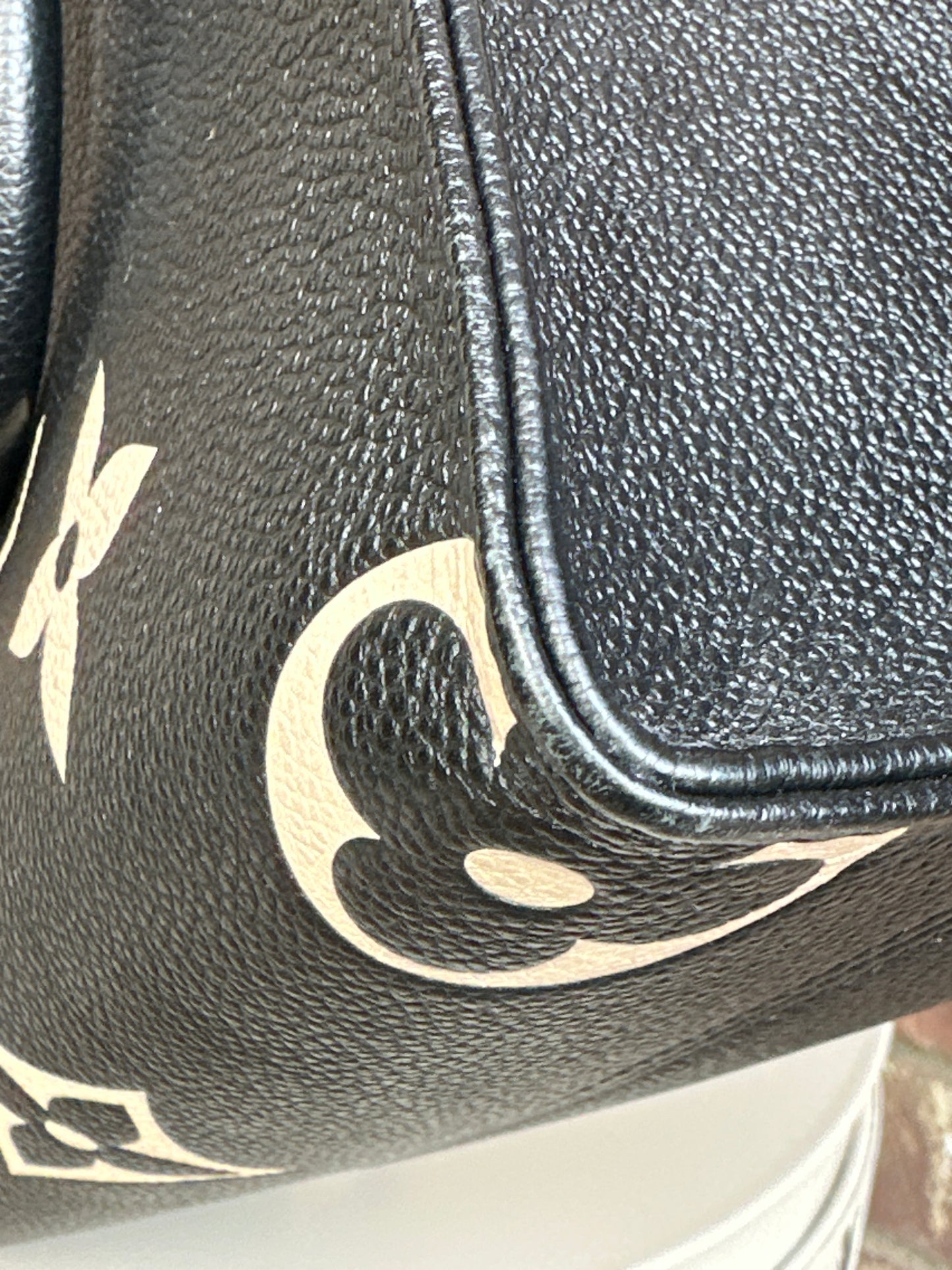 Louis Vuitton OnTheGo Tote Bicolor Monogram Empreinte Giant PM 90376