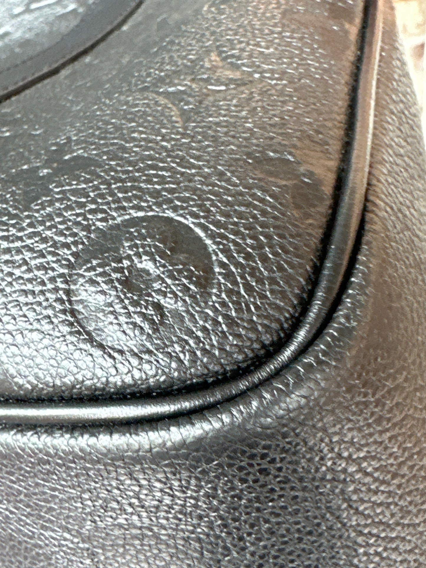 Louis Vuitton Monogram Giant Empreinte Keepall 45 Bandoulière 41123