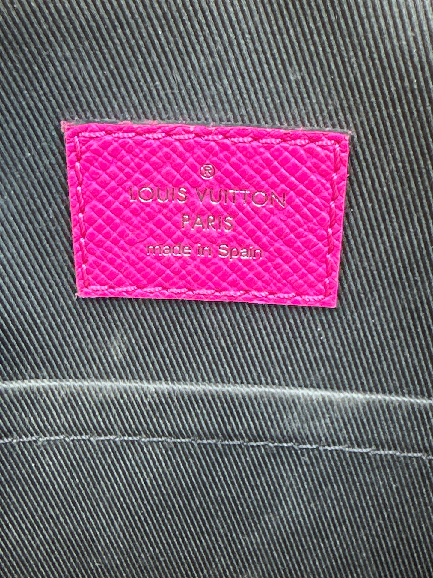 Louis Vuitton Outdoor Slingbag Monogram Taigarama 65534