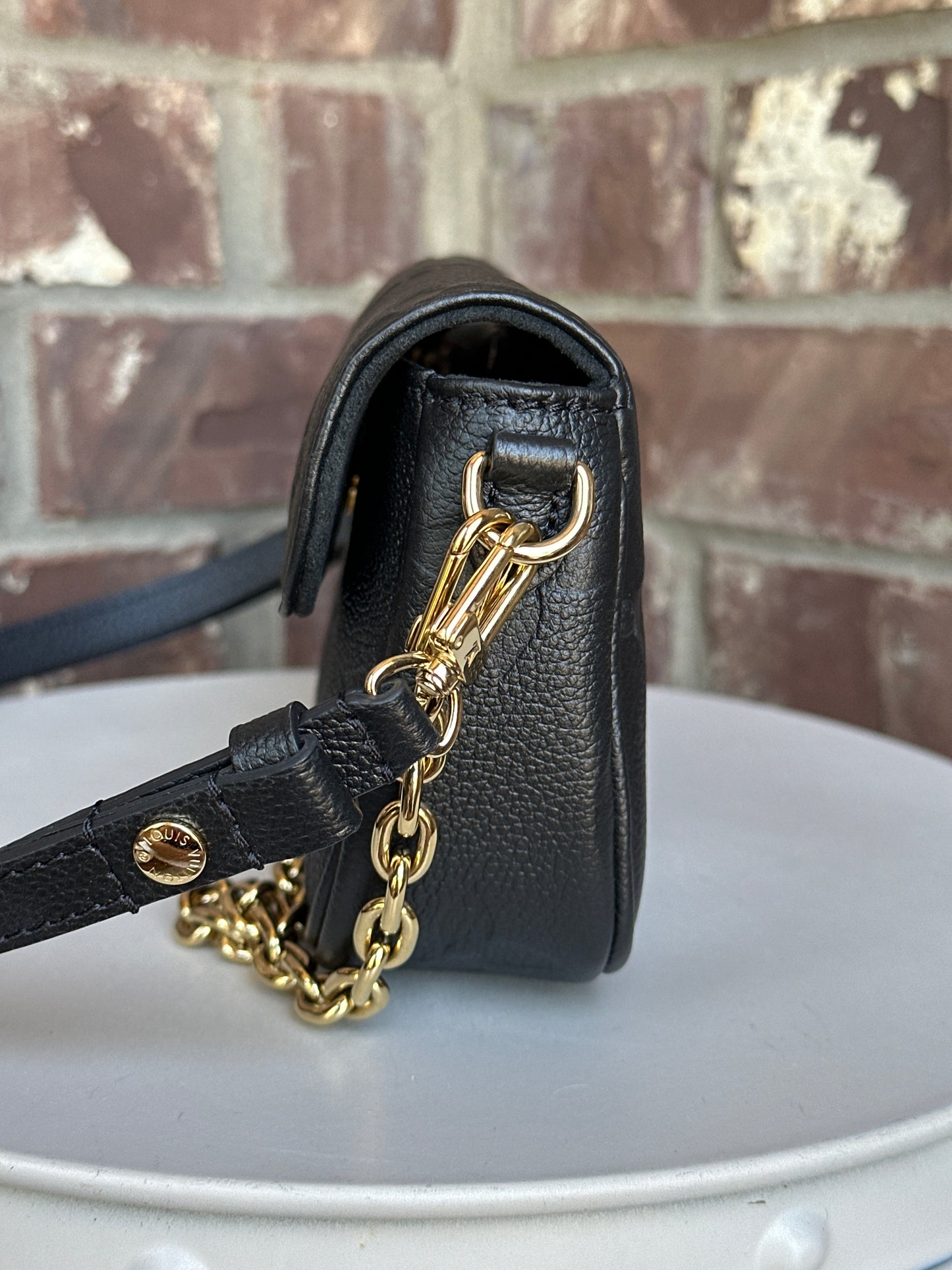 Louis Vuitton Ivy Wallet on Chain Monogram Empreinte Giant 55576