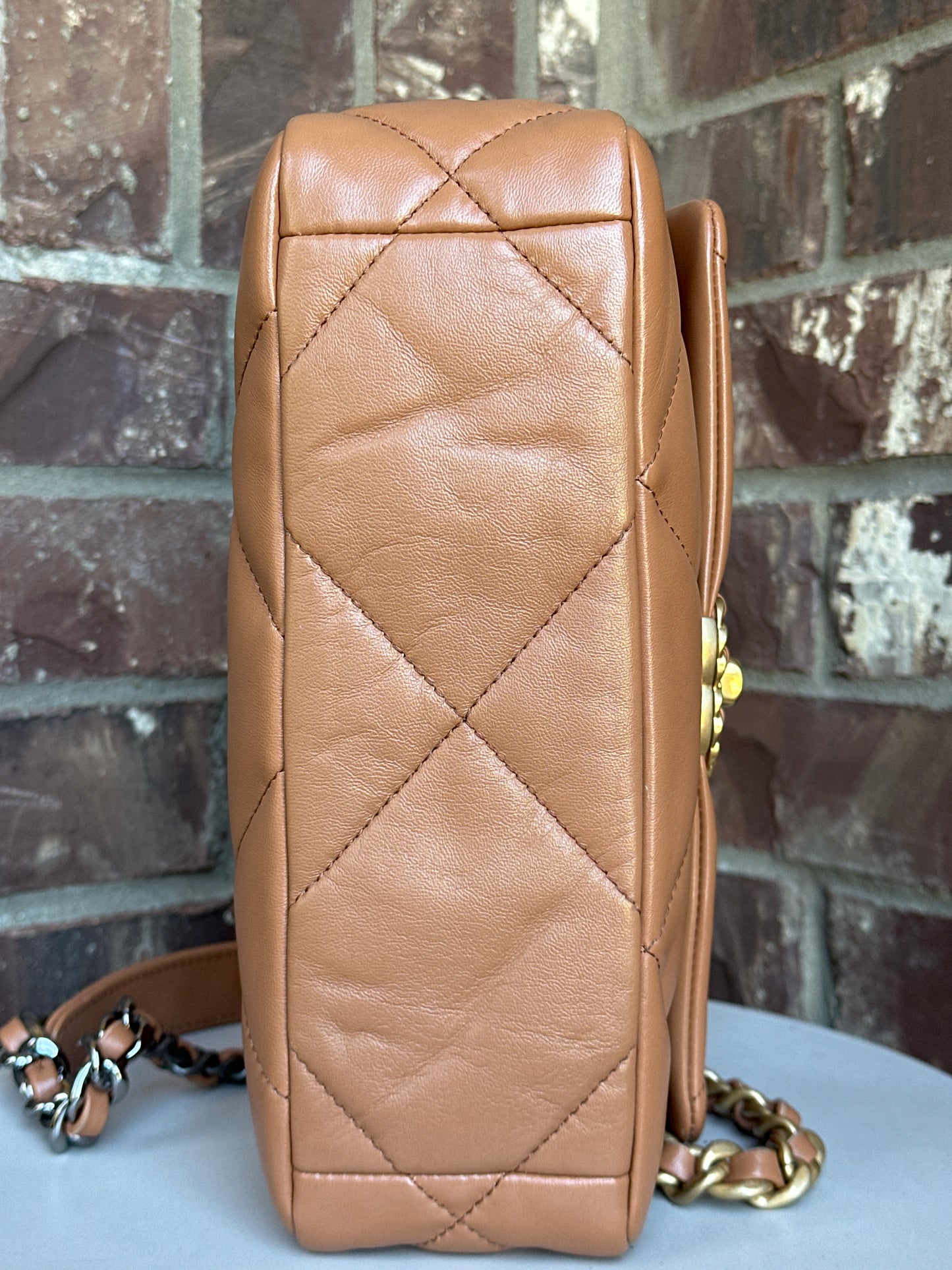 Chanel 19 Flap Bag Quilted Leather Medium 55534