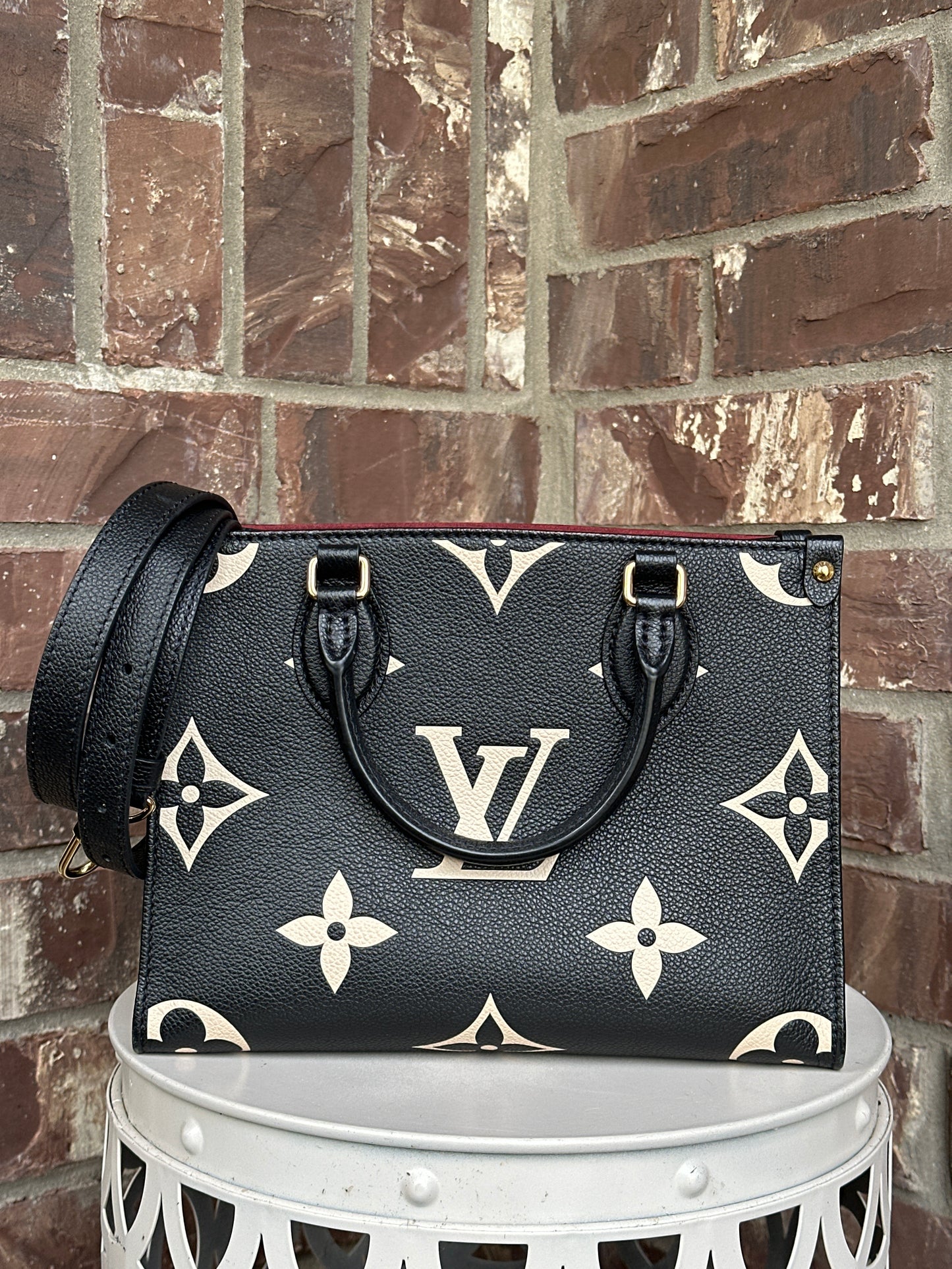 Louis Vuitton OnTheGo Tote Bicolor Monogram Empreinte Giant PM 90376