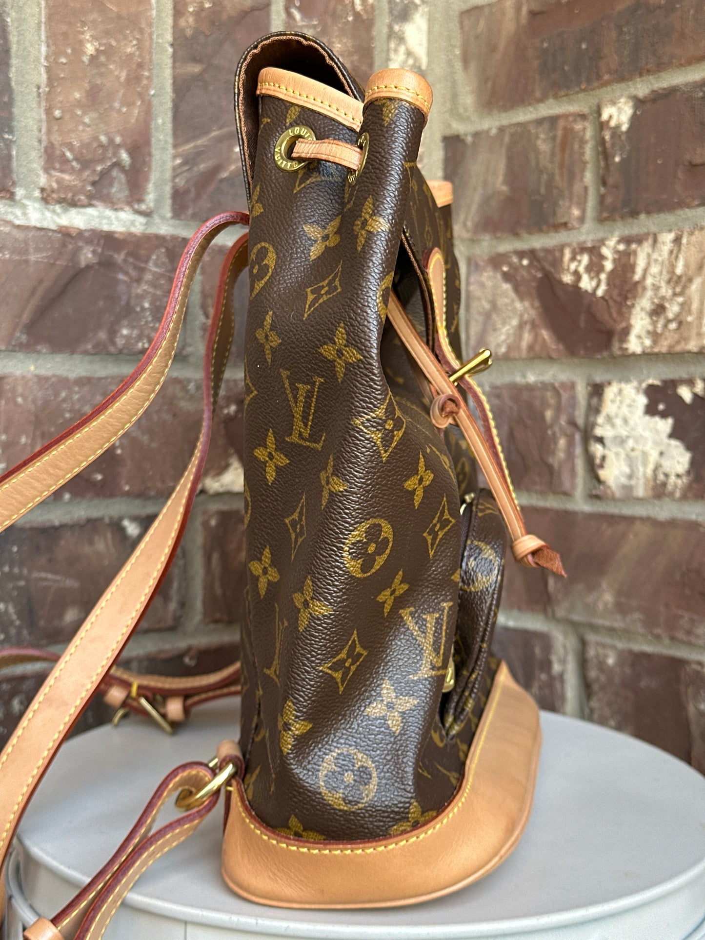 Louis Vuitton Vintage Montsouris Backpack Monogram Canvas MM 82323