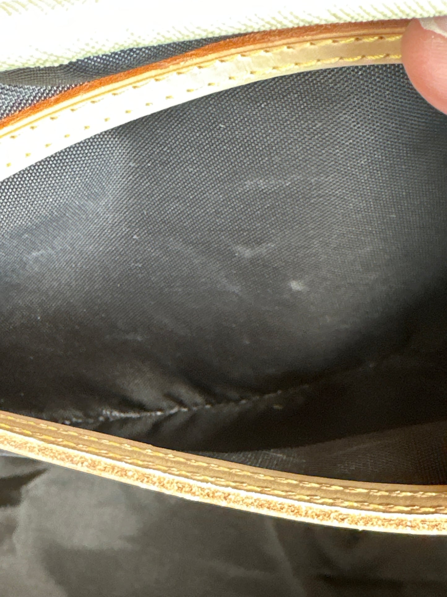 Louis Vuitton Evasion Travel Bag Monogram Canvas MM 51123