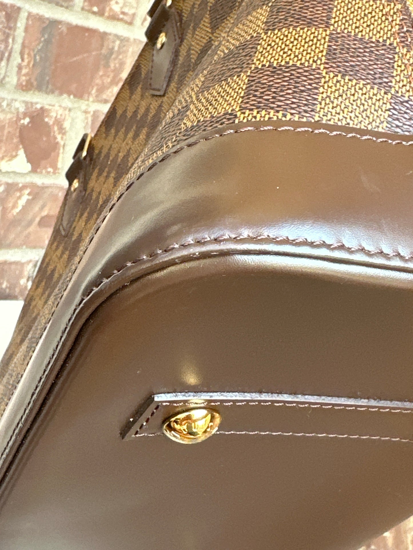 Louis Vuitton Alma Handbag Damier Ebene MM 73409