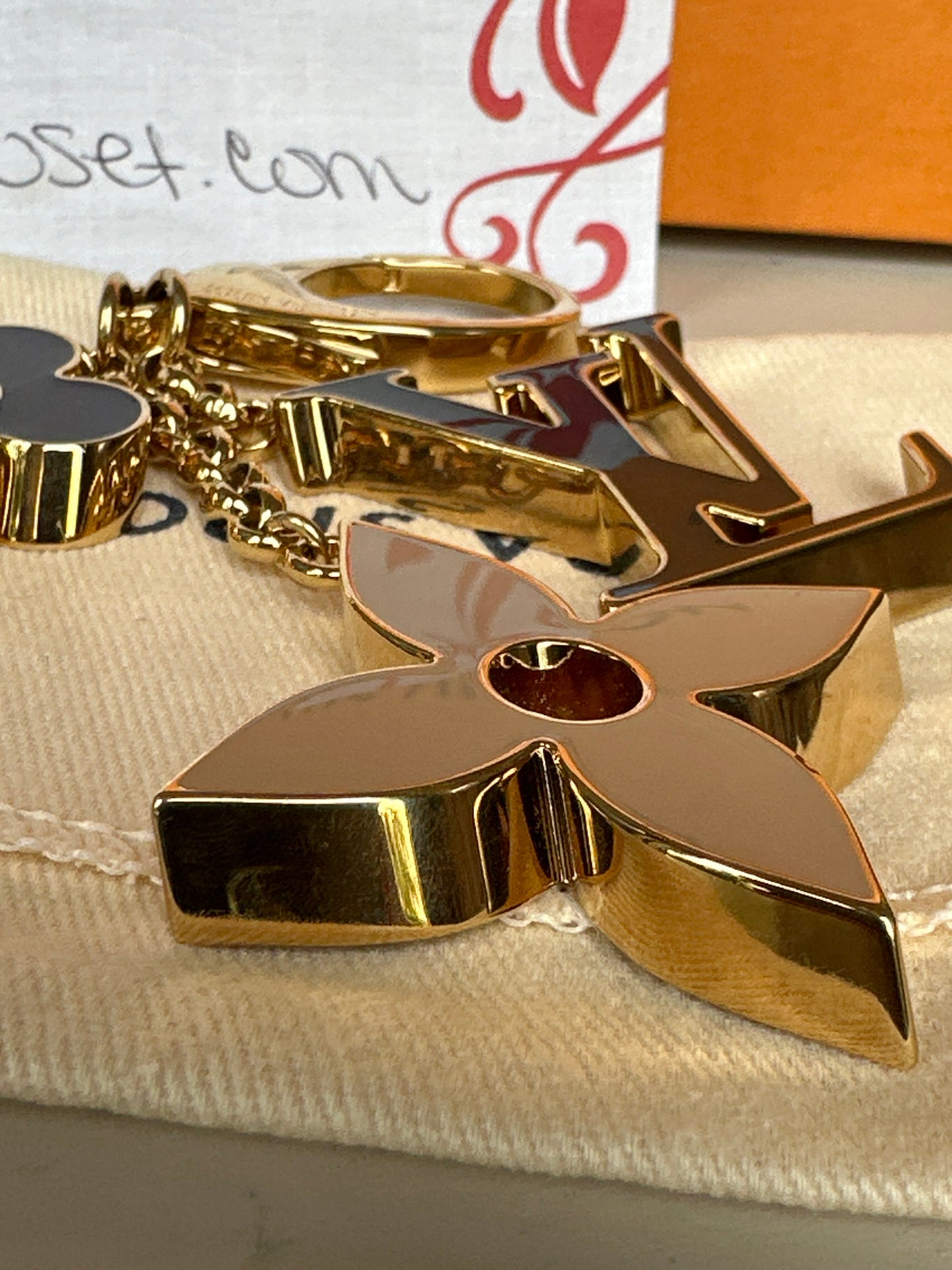 Louis Vuitton Fleur De Monogram Charm 54899