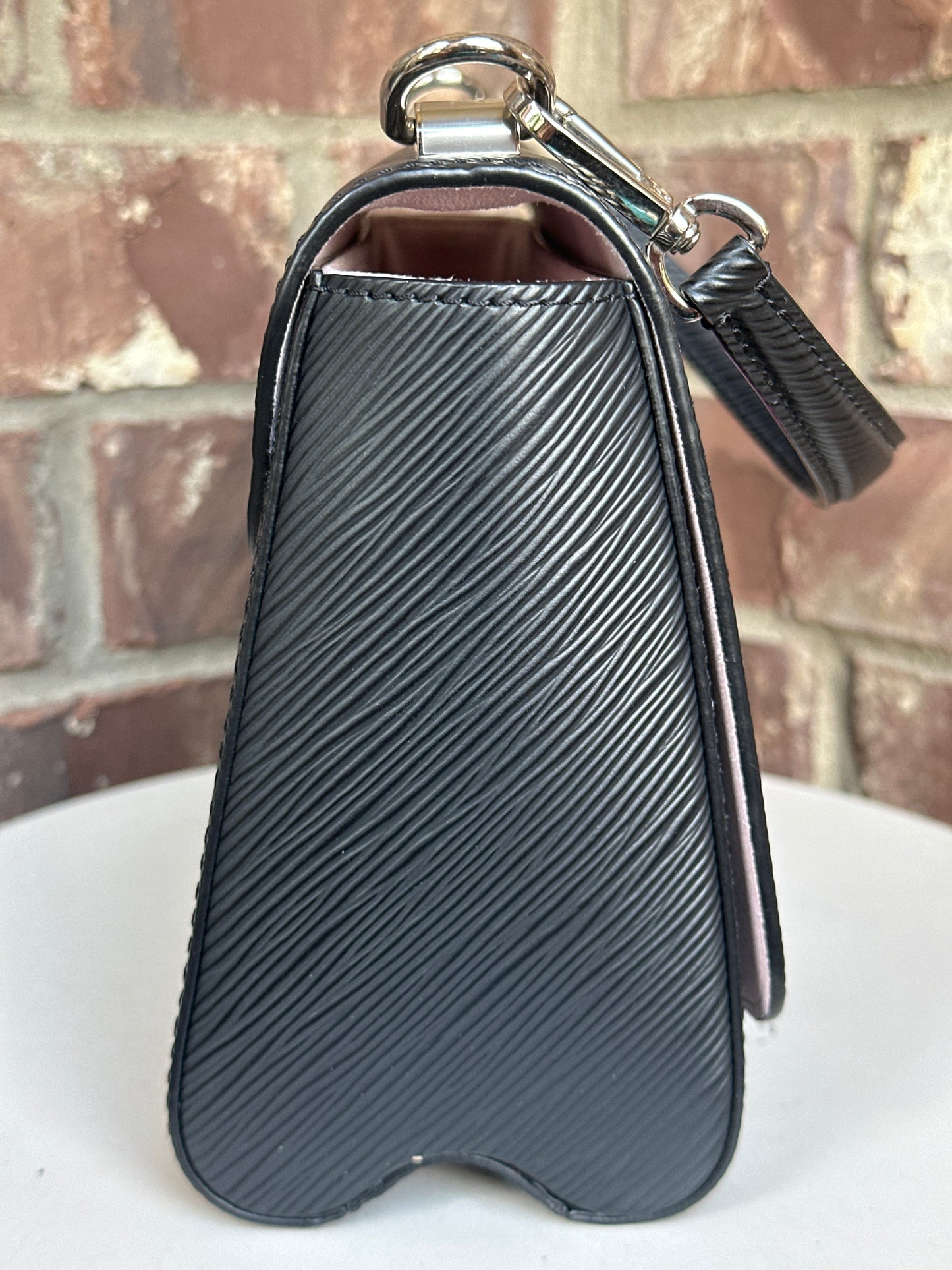 Louis Vuitton Twist Strap Top Handle Bag Epi Leather MM 43113