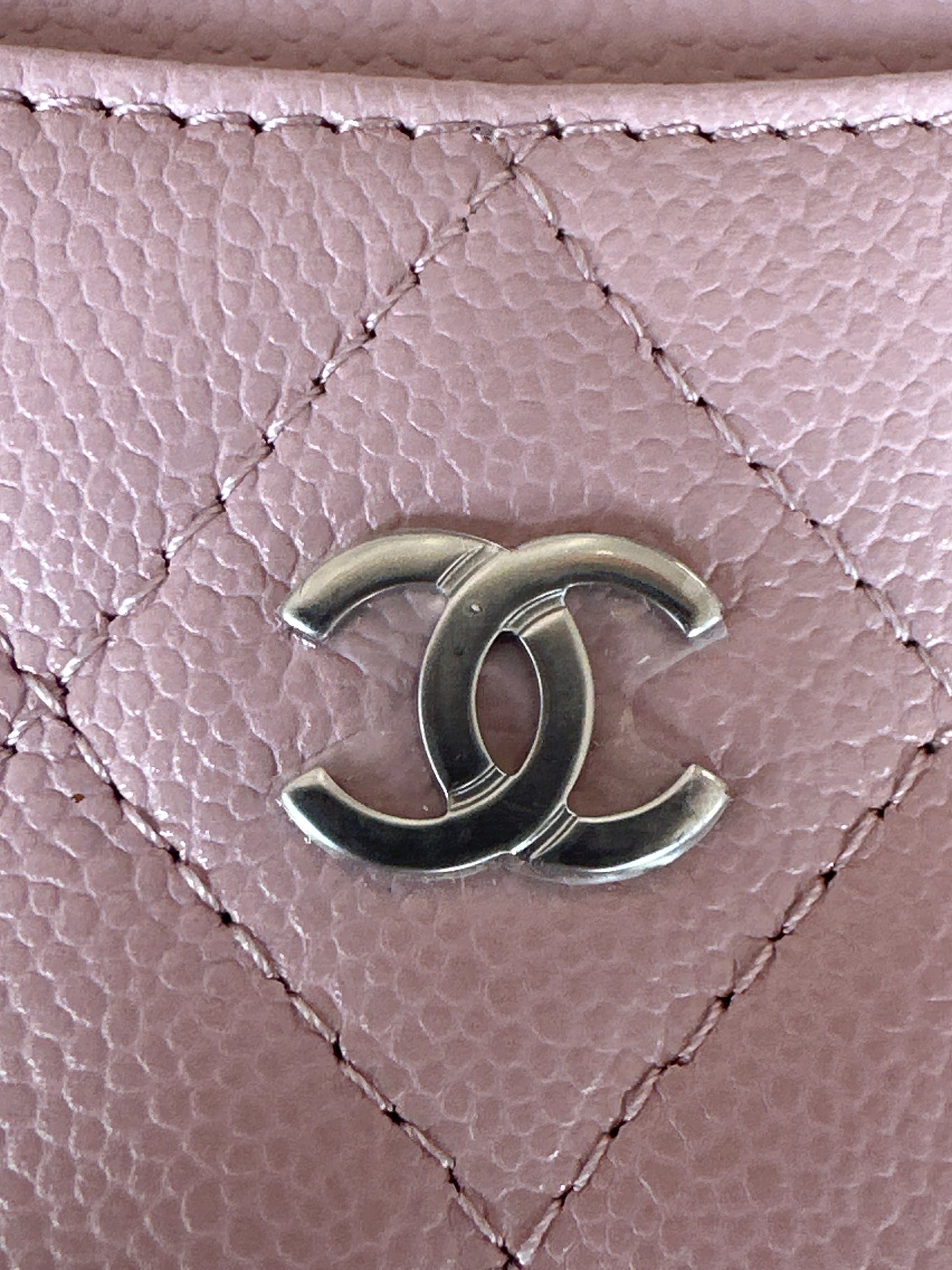 Chanel Classic Card Holder Caviar 67676