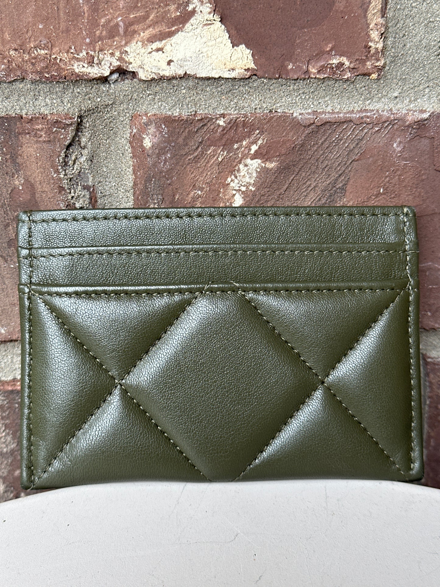 Chanel 19 Card Holder Quilted Leather 54977