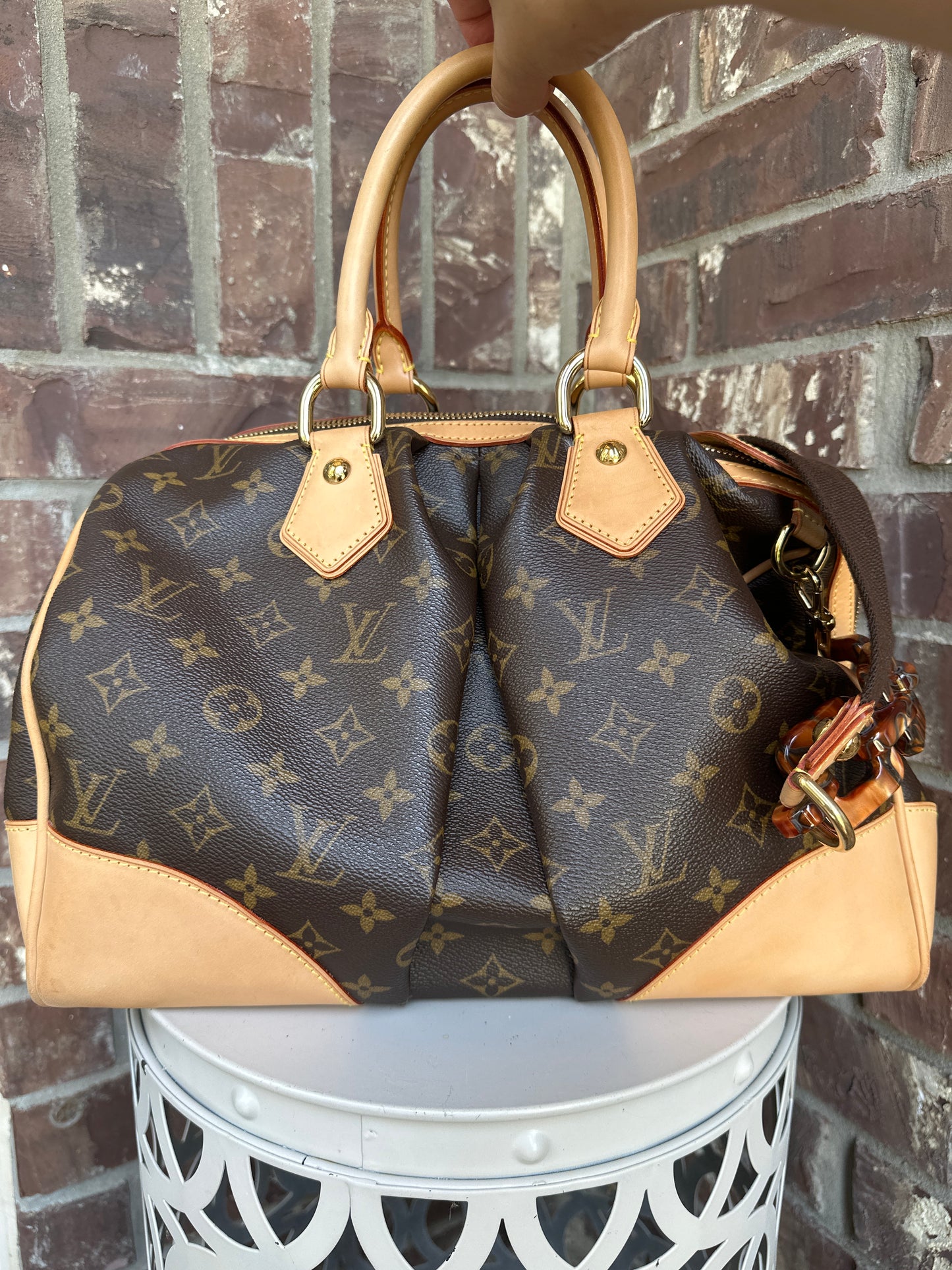 Louis Vuitton Stephen Handbag Monogram 711309053