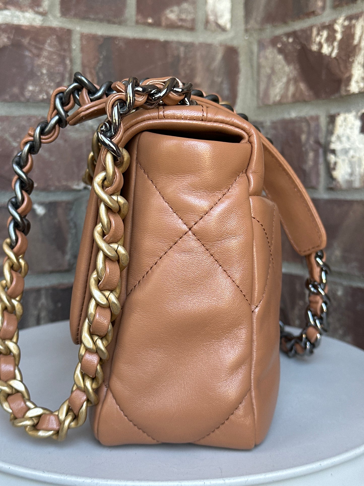 Chanel 19 Flap Bag Quilted Leather Medium 55534