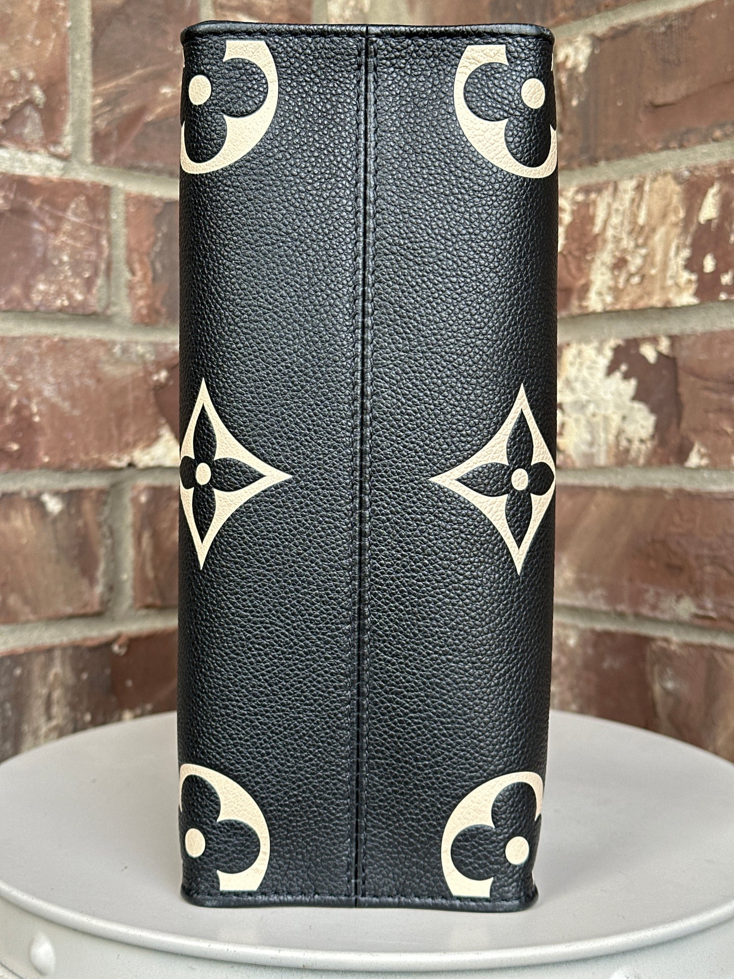 Louis Vuitton OnTheGo Tote Bicolor Monogram Empreinte Giant PM 90376