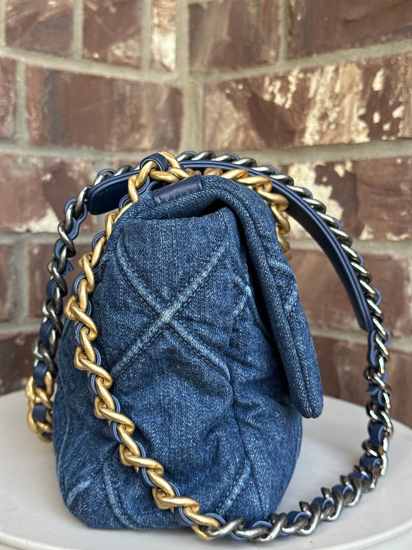 Chanel 19 Flap Bag Quilted Denim Medium 54123