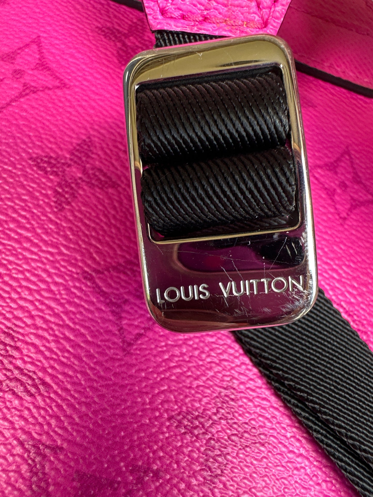 Louis Vuitton Outdoor Slingbag Monogram Taigarama 65534