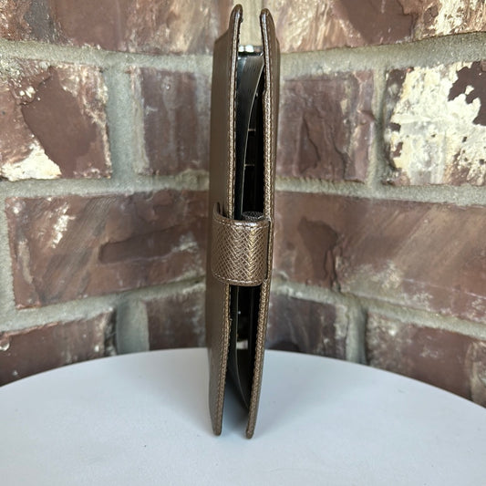 Louis Vuitton Agenda Taiga Leather MM