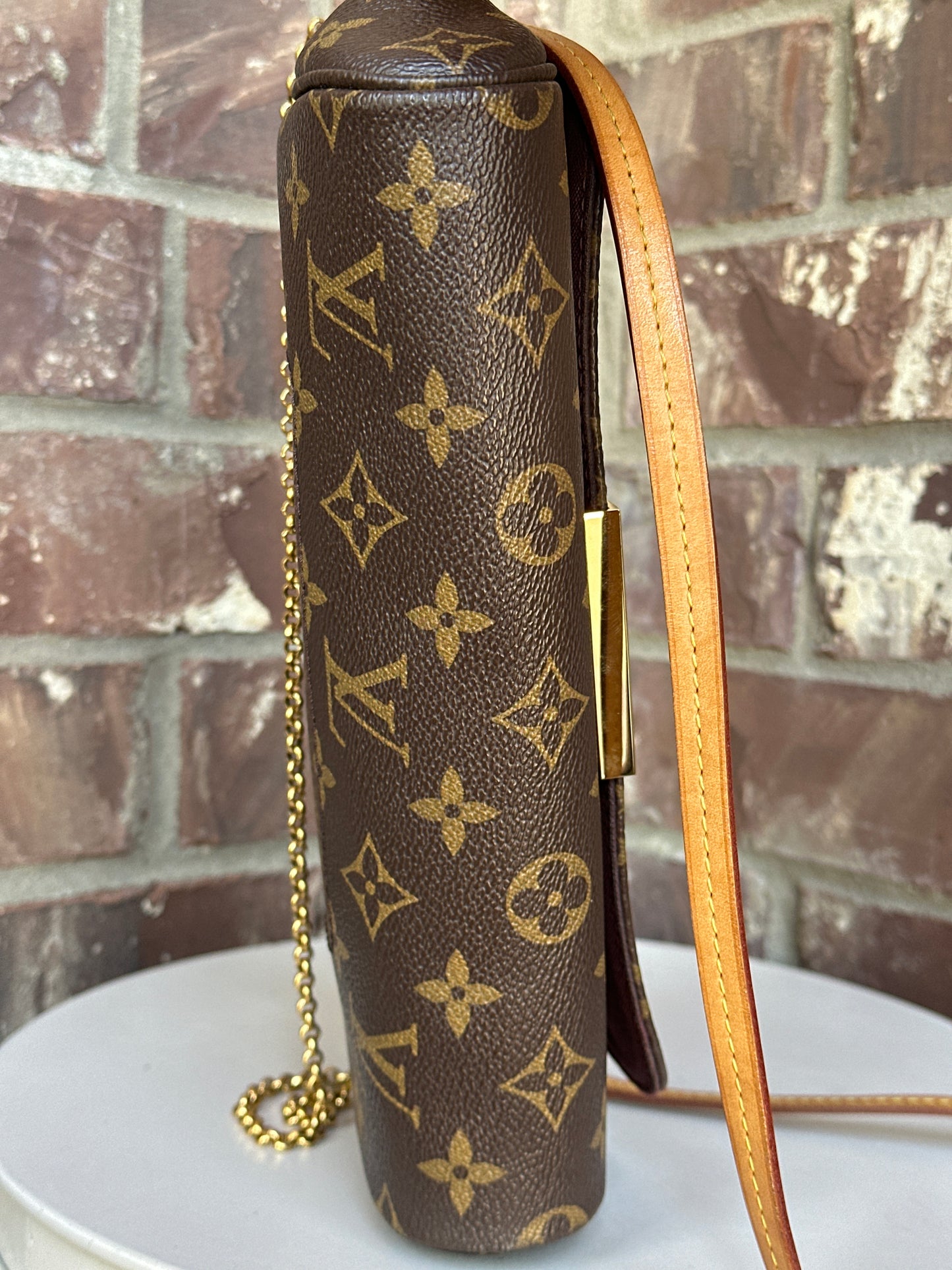 Louis Vuitton Favorite Handbag Monogram Canvas MM 83006
