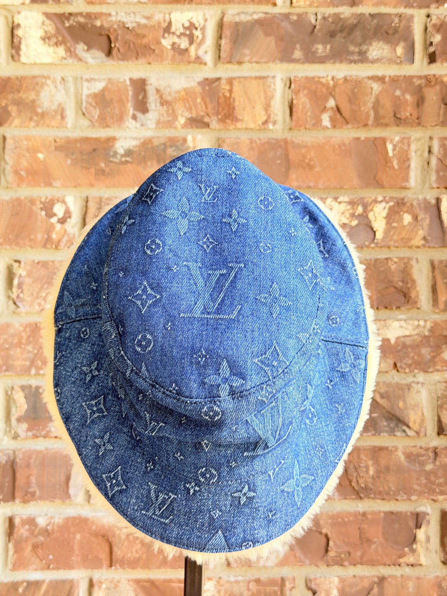 Louis Vuitton Bonnet Denim Bucket Hat With Sherling - Large 54268*