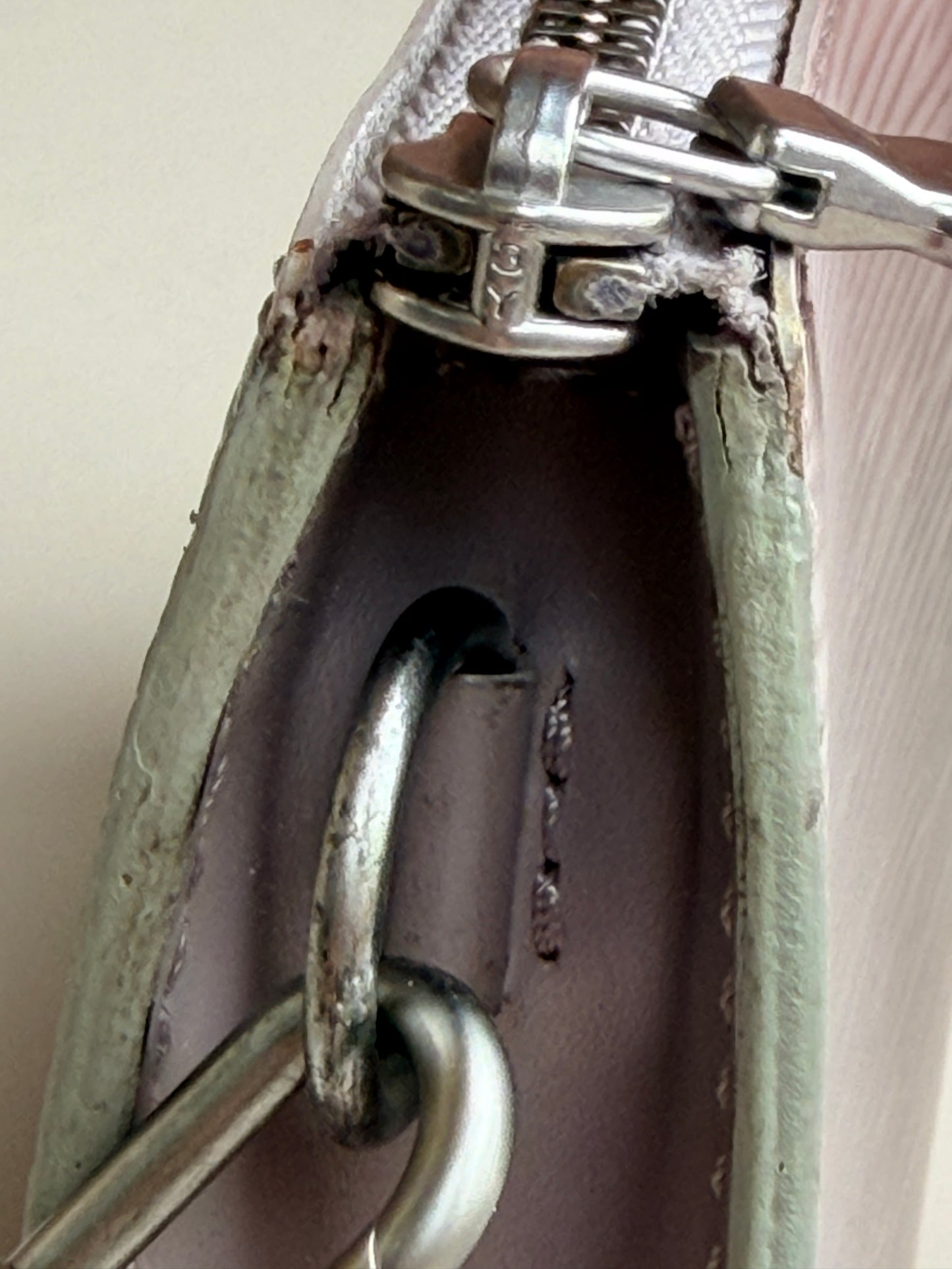 Louis Vuitton Pochette Accessoires Epi Leather Purple 83564