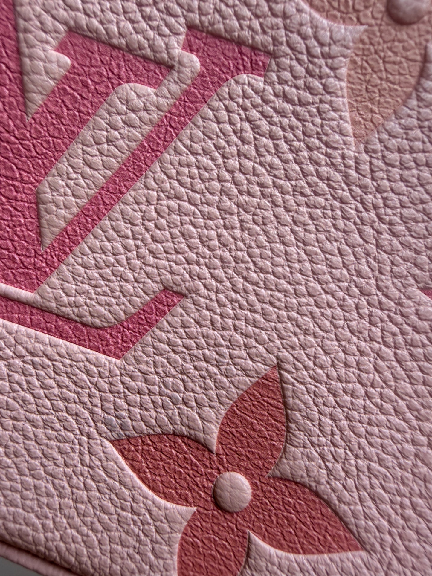 Louis Vuitton Easy Pouch on Strap By The Pool Monogram Empreinte Giant Pink 78285