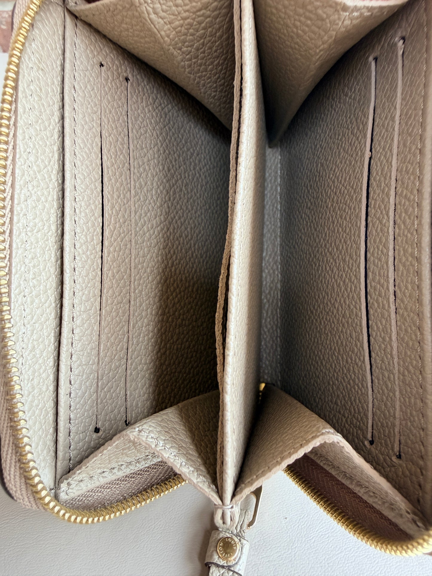Louis Vuitton Zippy Coin Wallet Turtledove Gray 54626