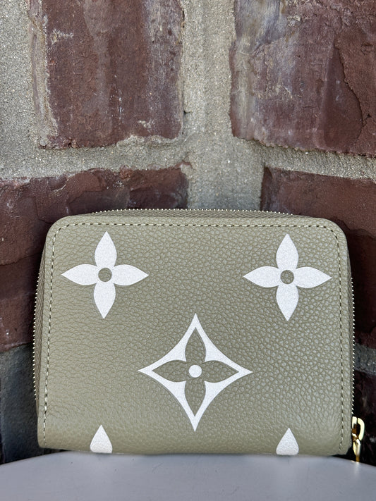 Louis Vuitton Monogram Giant Pattern Empreinte Leather Zippy Coin Wallet Green 41167