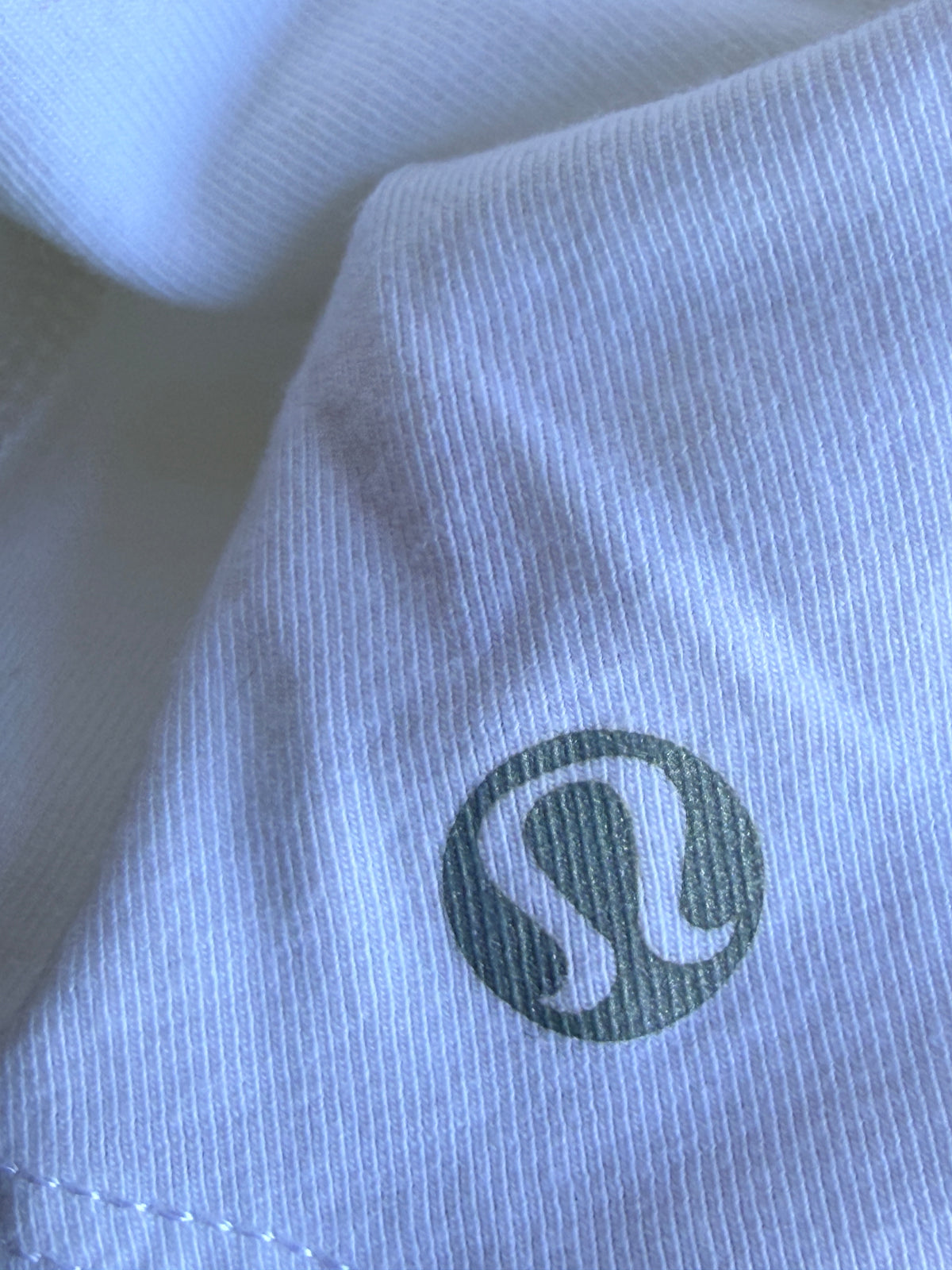 Lululemon Women's Colorblock Short Sleeve Top Size 10
