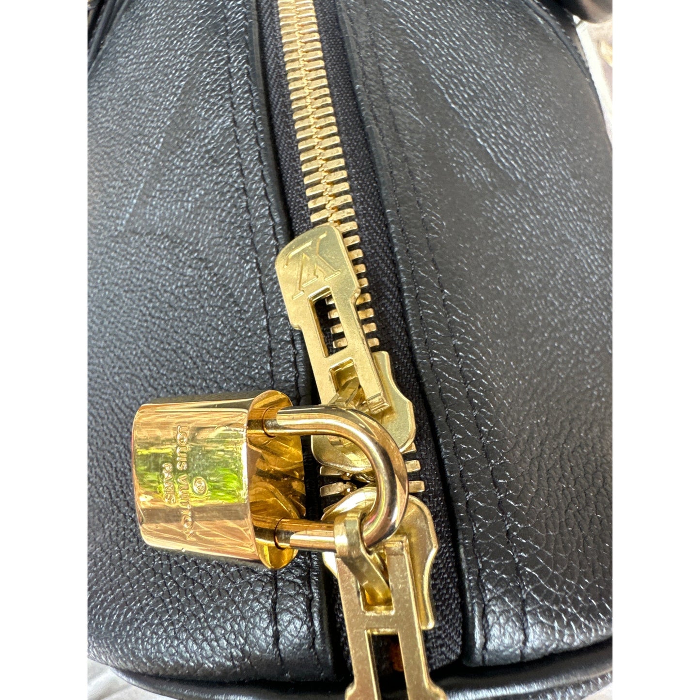 Louis Vuitton Monogram Giant Empreinte Keepall 45 Bandoulière 41123