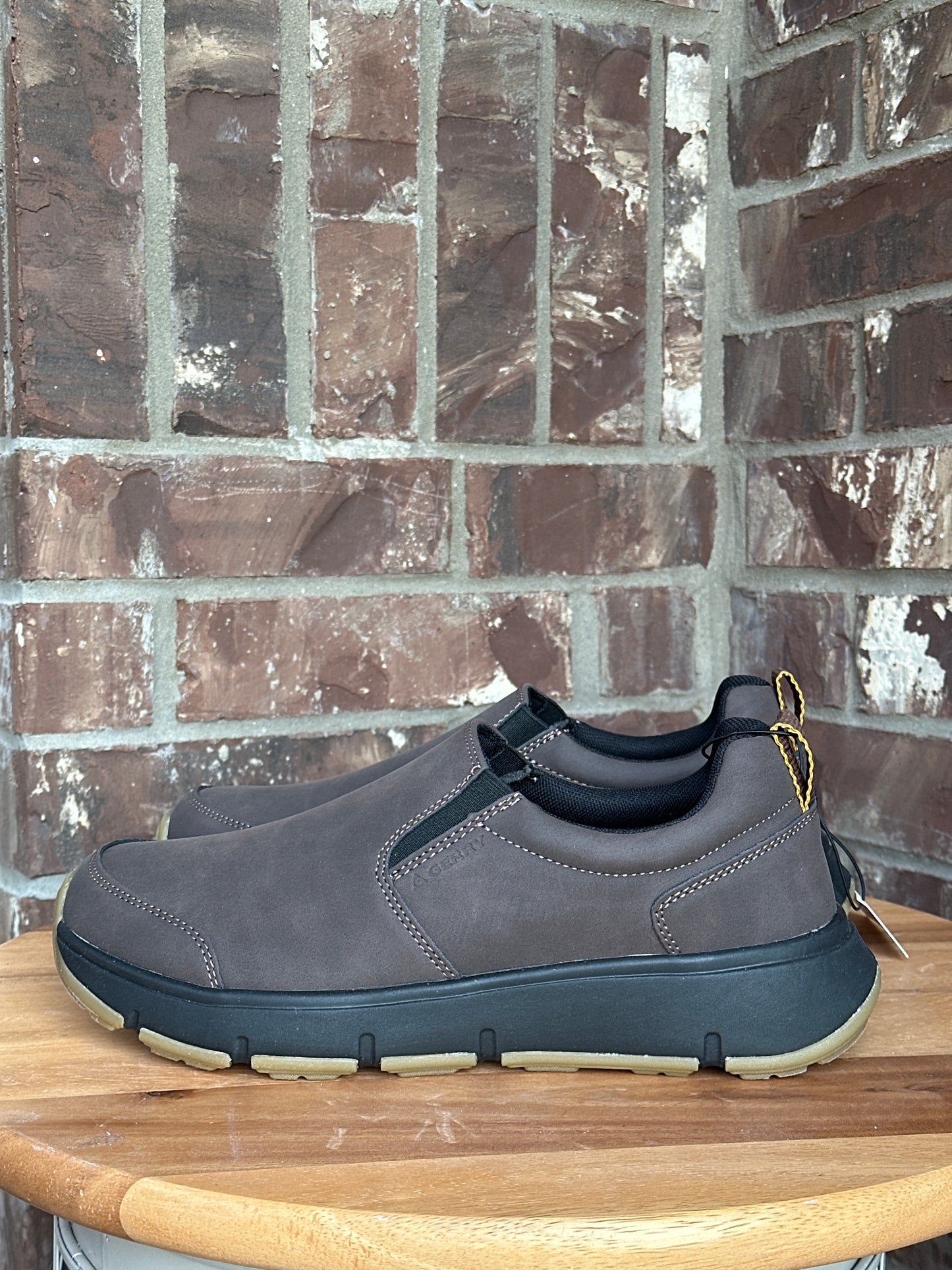 Gerry Moc II Men’s Slip On Brown Size 9