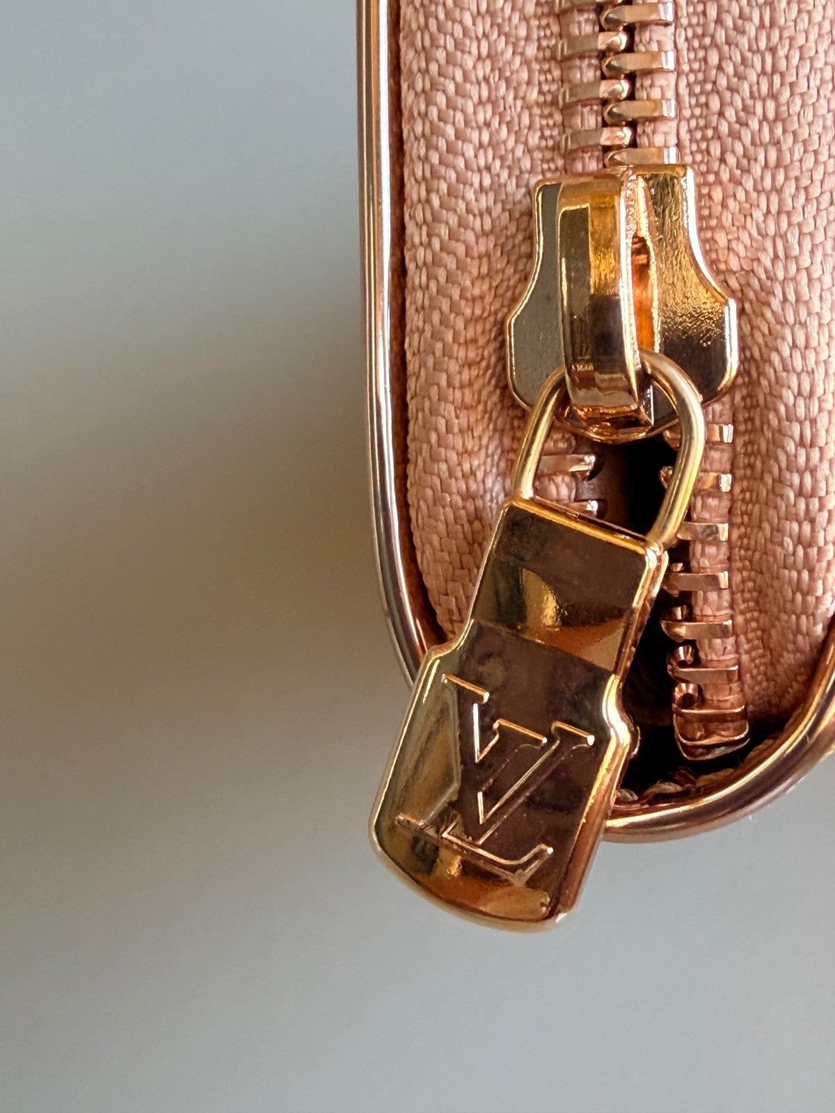 Louis Vuitton Zippy Wallet Monogram Mirror Coated Canvas Copper	87654