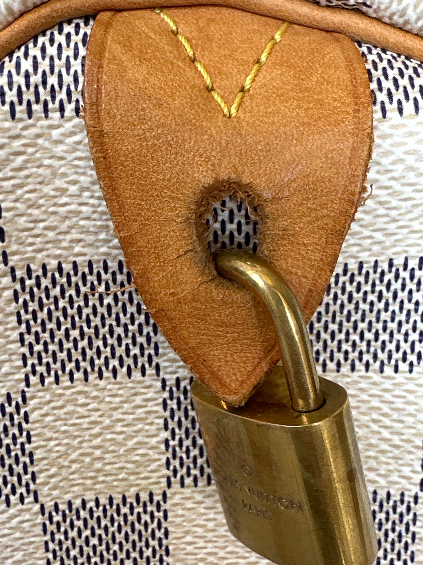 Louis Vuitton Speedy Handbag Damier 30 711302102