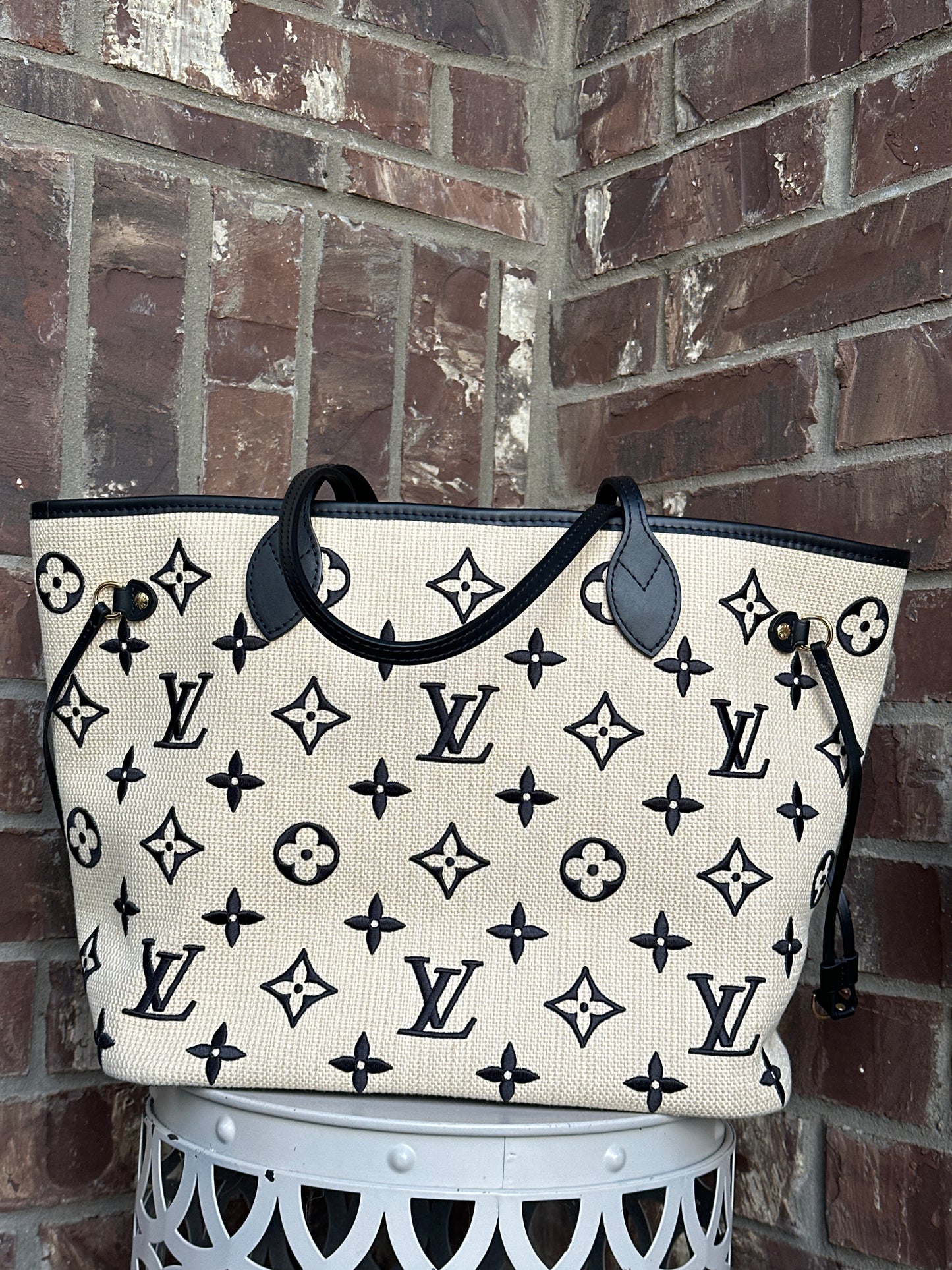 Louis Vuitton Neverfull NM Tote Giant Embroidered Cotton MM 412323