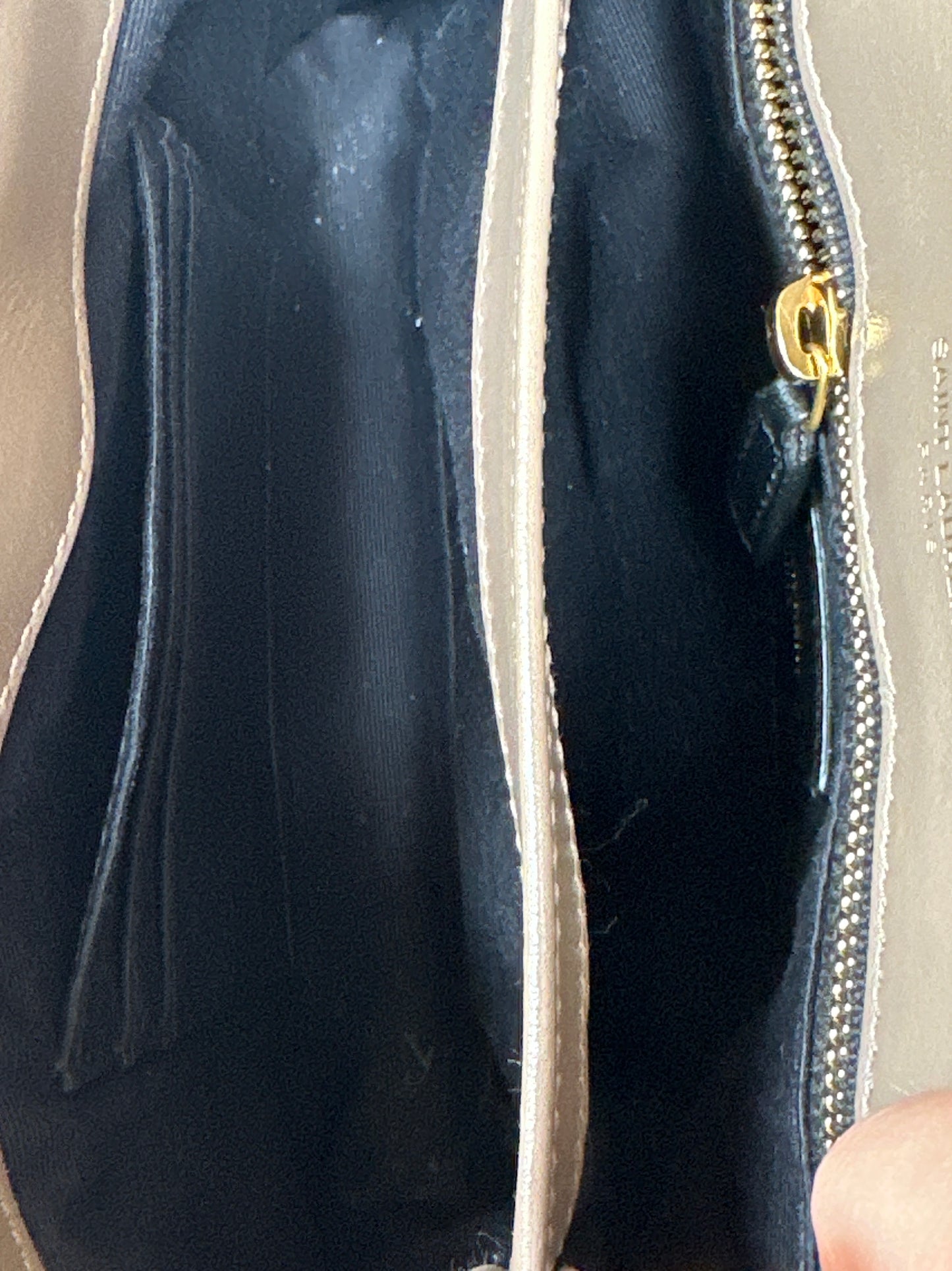 Saint Laurent Loulou Leather Toy 65889