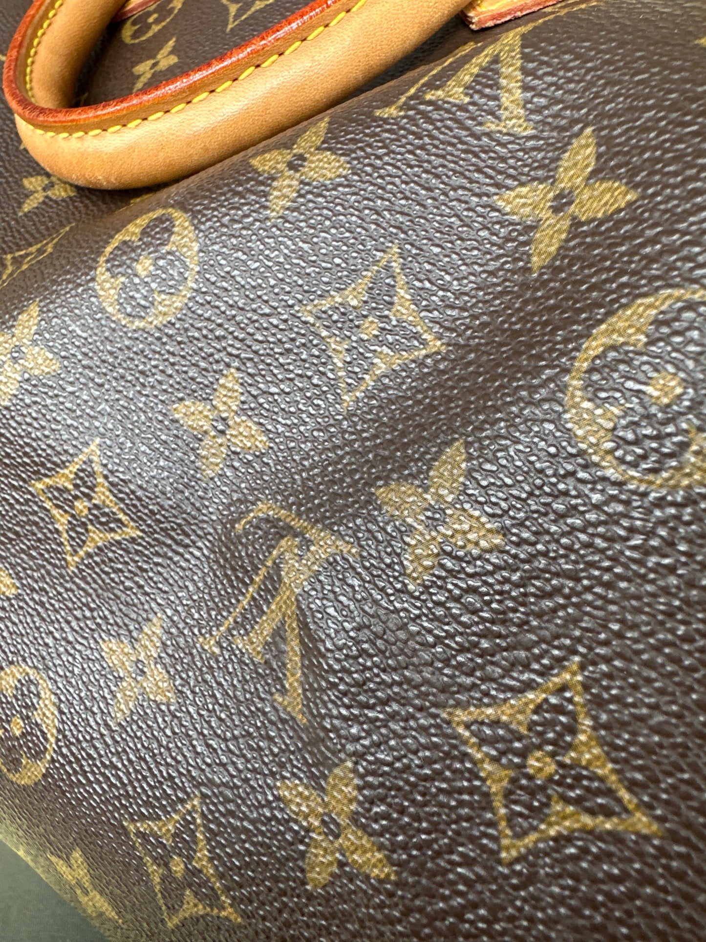 Louis Vuitton Speedy 40