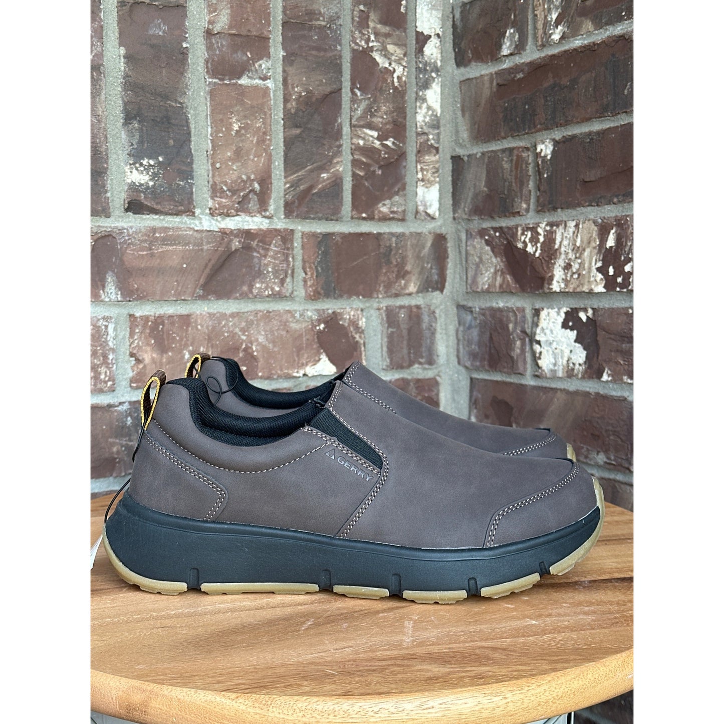 Gerry Moc II Men’s Slip On Brown Size 9
