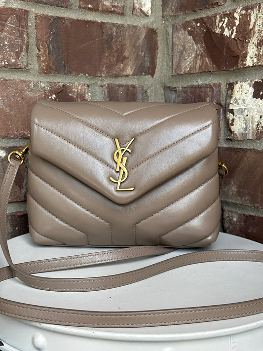 Saint Laurent Loulou Leather Toy 65889