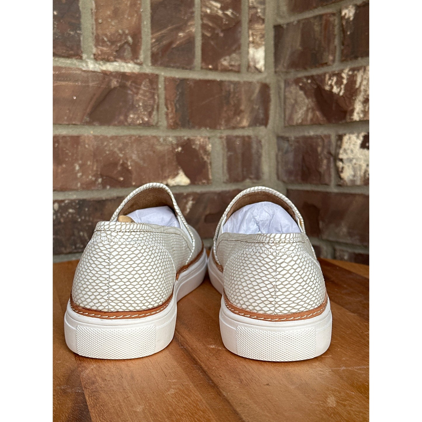 Aerosoles Newburgh White Snake Size 9M