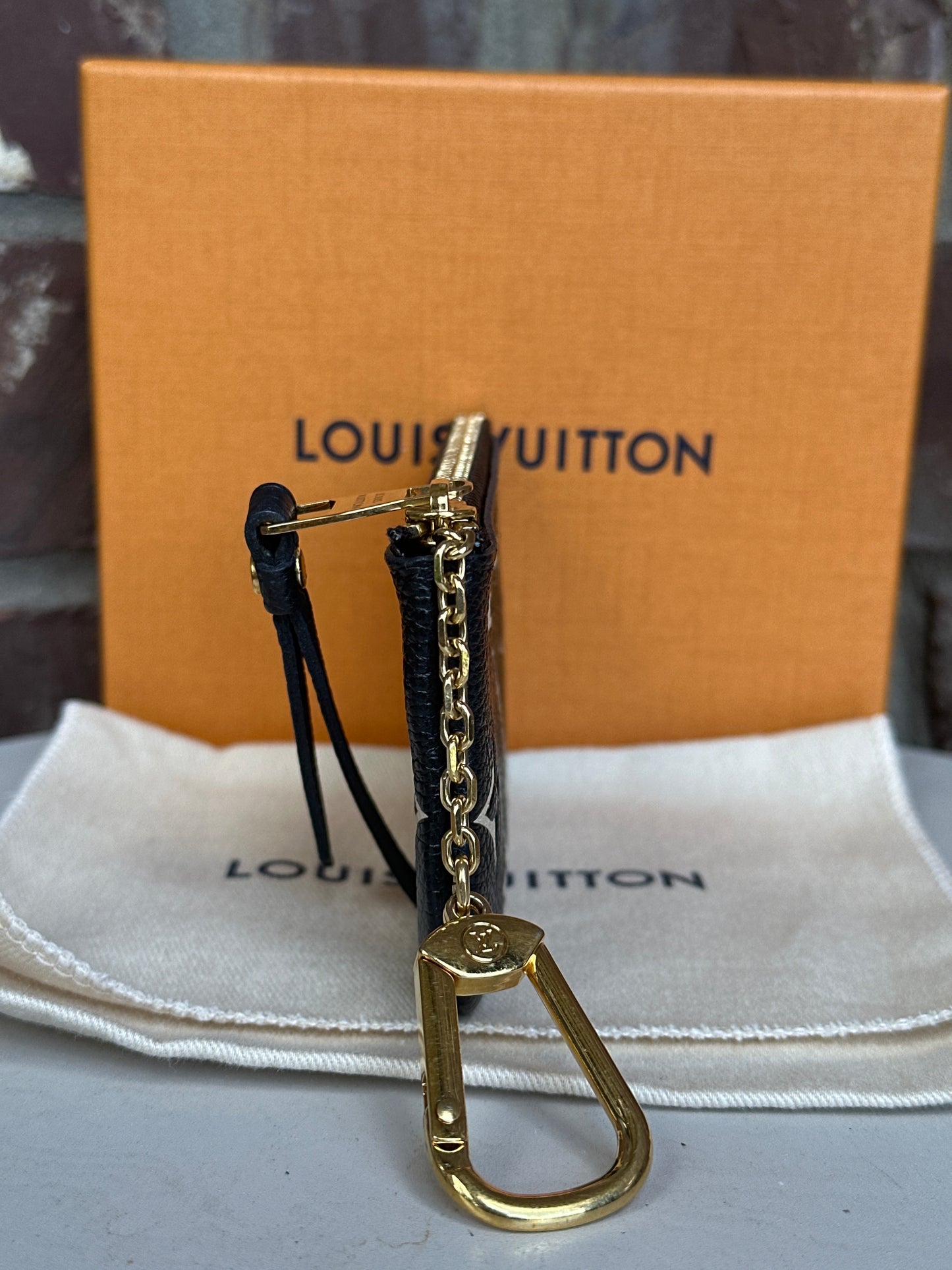 Louis Vuitton Key Pouch Bicolor 45476
