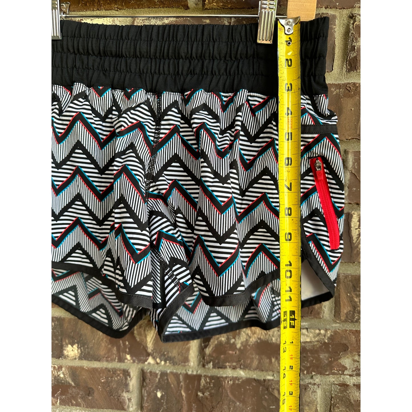Lululemon Seawheeze Running Shorts Size 10