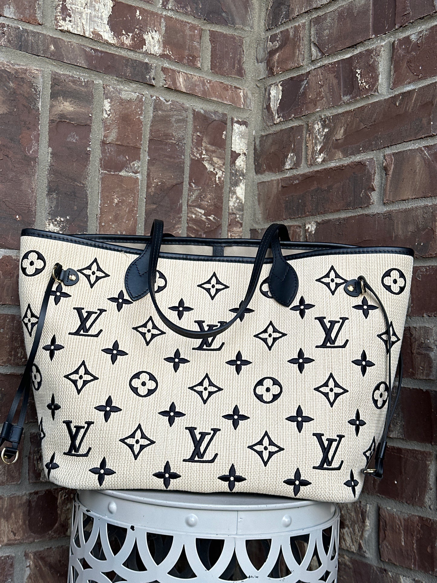 Louis Vuitton Neverfull NM Tote Giant Embroidered Cotton MM 412323