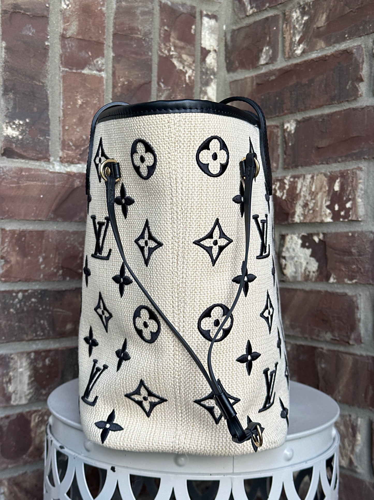 Louis Vuitton Neverfull NM Tote Giant Embroidered Cotton MM 412323