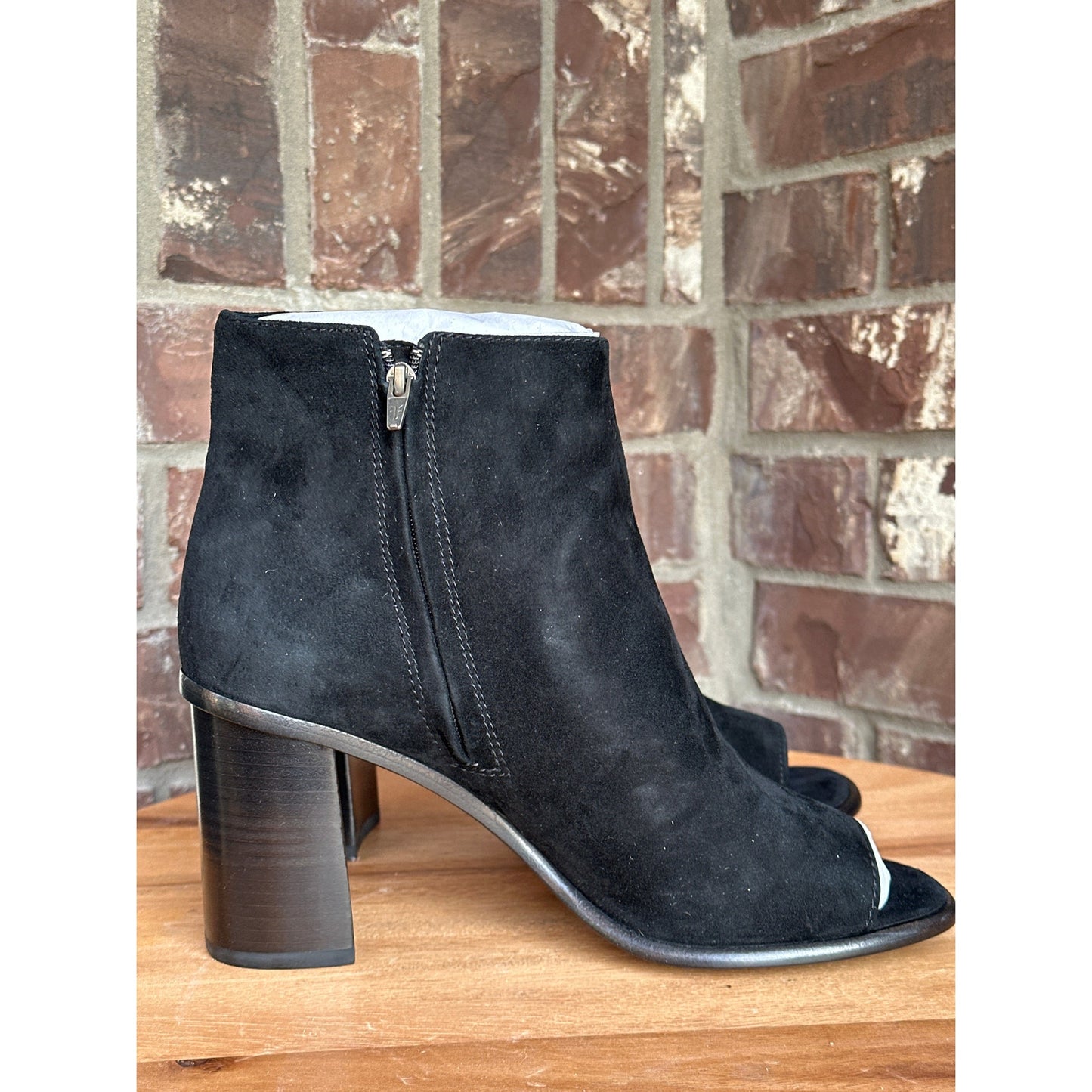 Frye Amy Slide Ghille Black Size 9M